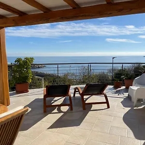 Sea House Iun Q7317 Apartment